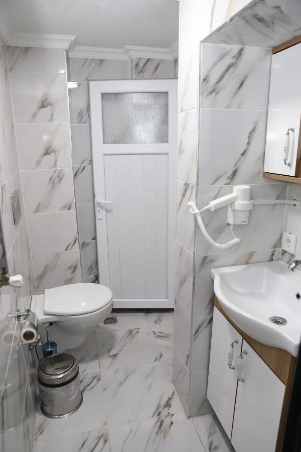 Appartamento Laos Istanbul Town Hause Esterno foto