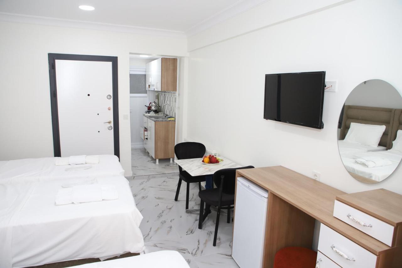 Appartamento Laos Istanbul Town Hause Esterno foto